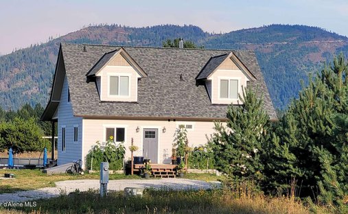 House in Naples, Idaho, United States 1