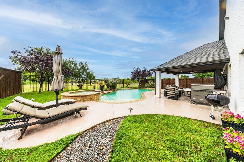 House in Frisco, Texas, United States 4 - 18230226