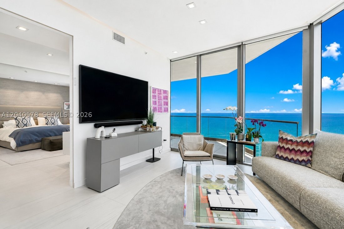 Condo in Sunny Isles Beach, Florida, United States 2 - 18233874