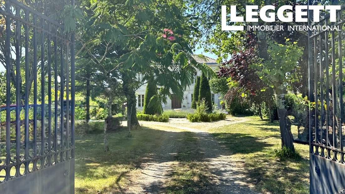 House in Saint-Germain-d'Esteuil, Nouvelle-Aquitaine, France 2 - 17343066