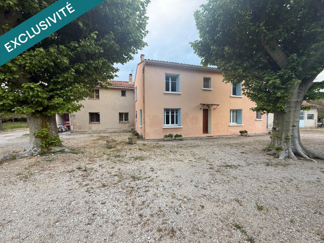 House in Alleins, Provence-Alpes-Côte d'Azur, France 2 - 18233286