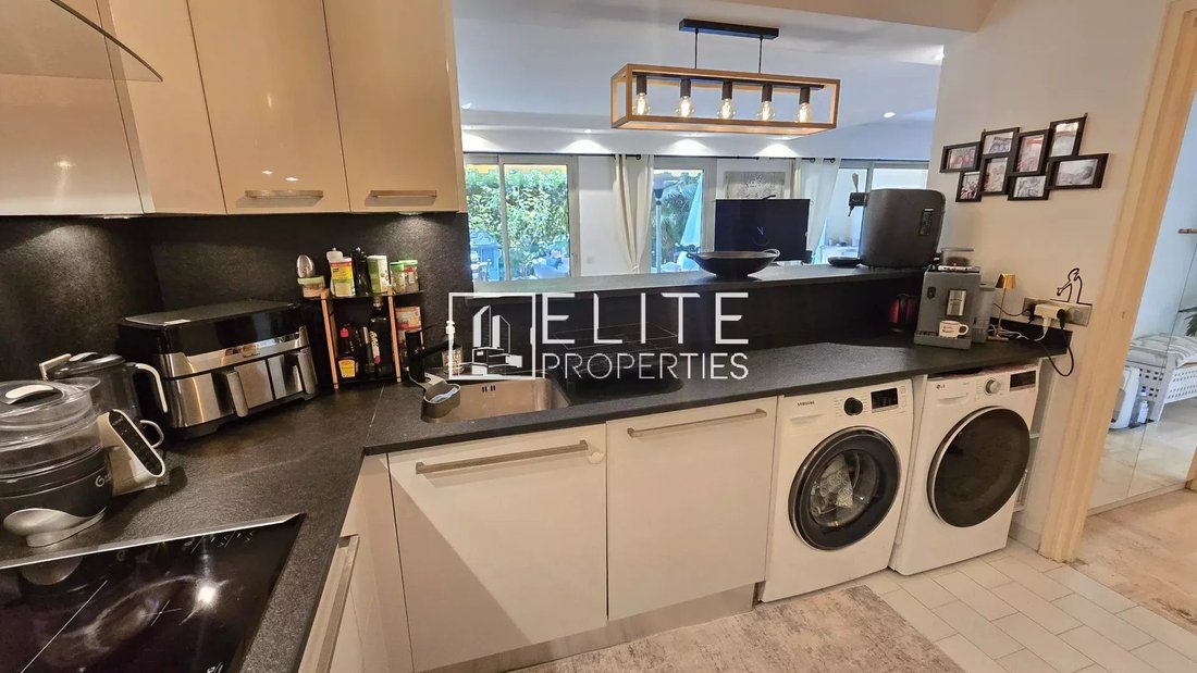 Apartment in Four à Chaux, Le Cannet, France 5 - 18223888