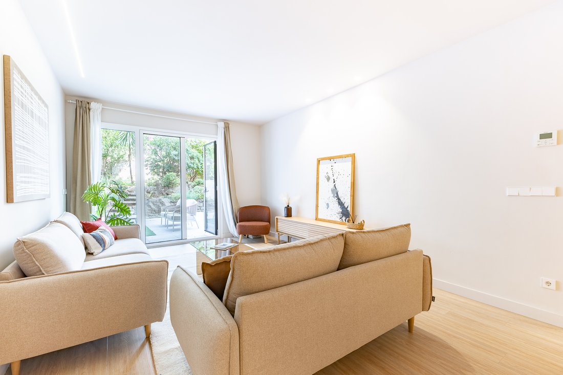 Apartment in Sarrià-Sant Gervasi, Barcelona, Spain 1 - 18227147