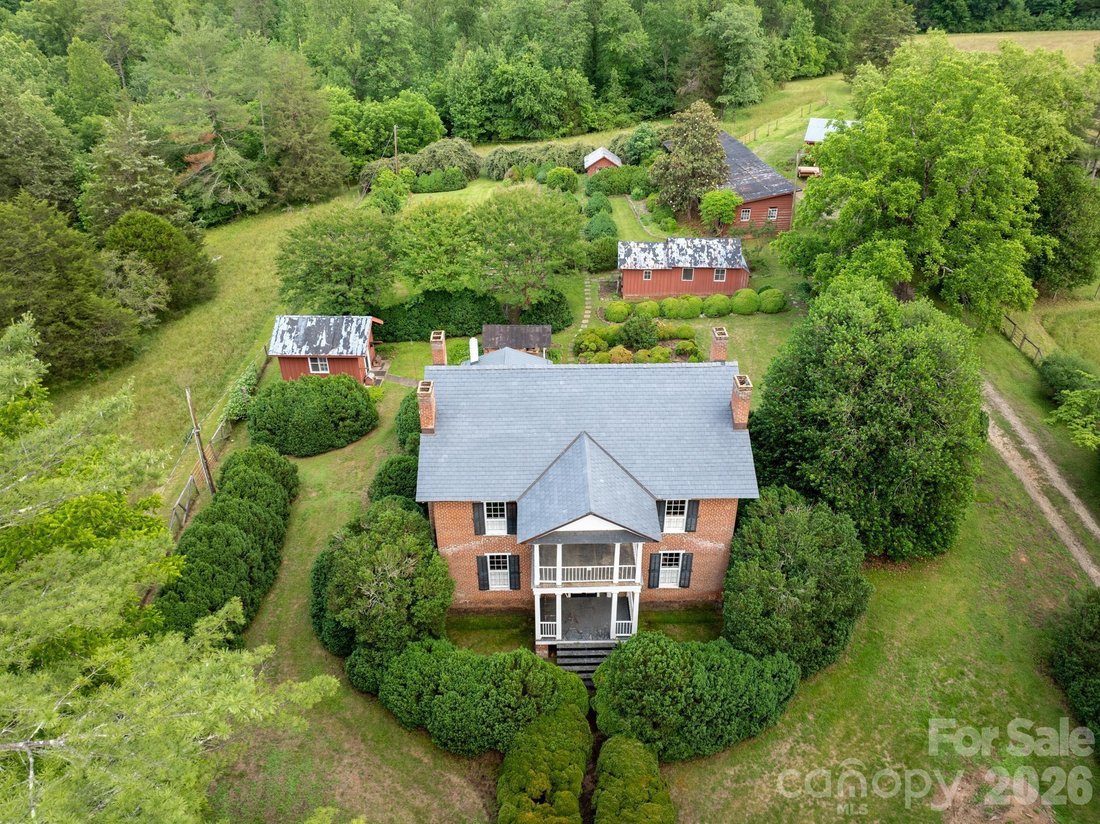 House in Lenoir, North Carolina, United States 1 - 18223482