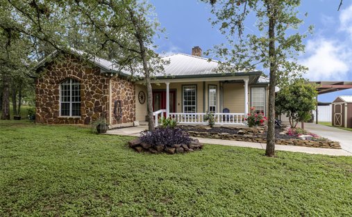 House in Kingsbury, Texas, United States 1