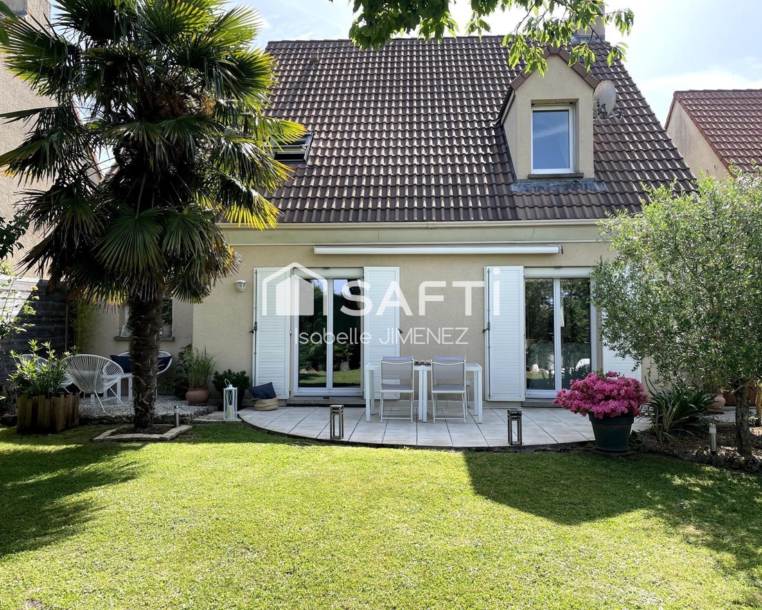 House in Chennevieres-sur-Marne, Ile-de-France, France 3 - 18233304