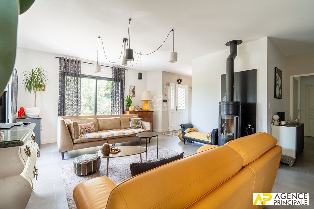 House in Sud, Le Mesnil-le-Roi, France 4 - 18232293