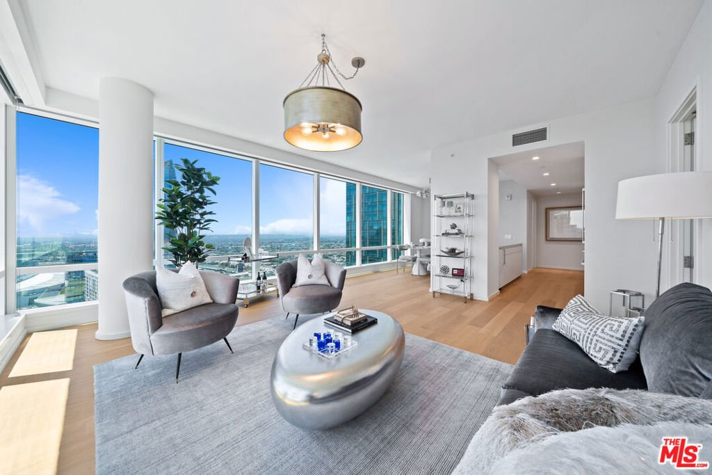 Condo in Los Angeles, California, United States 4 - 18225164