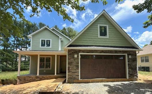 House in Creston, North Carolina, United States 1