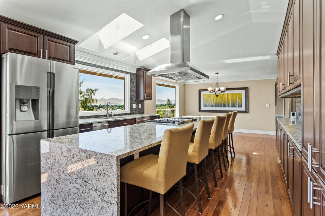 House in Yakima, Washington, United States 5 - 18230238