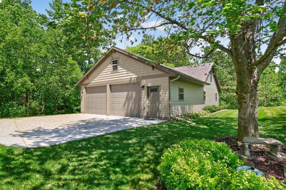 House in Sauk Centre, Minnesota, United States 5 - 18230957