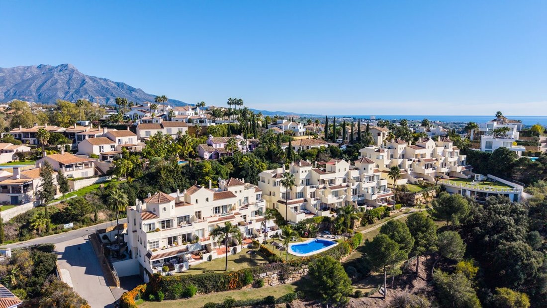 Apartment in Benahavis, Andalusia, Spain 1 - 18231897