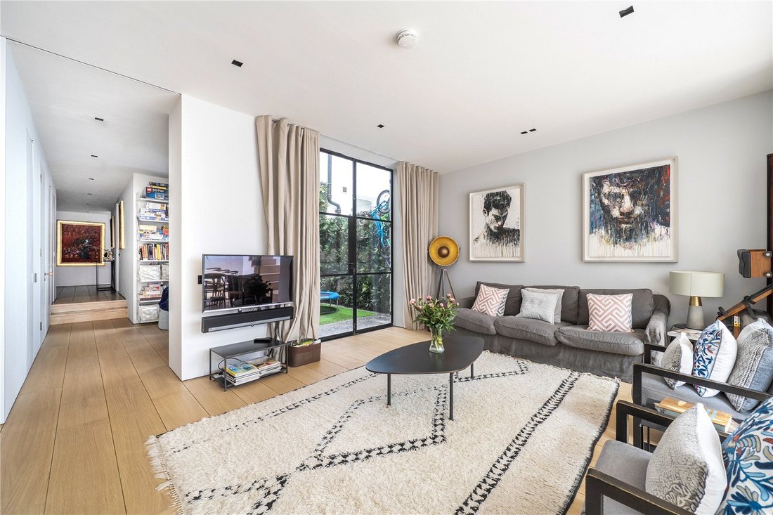 Apartment in Earls Court, Kensington And Chelsea, England 3 - 18225278