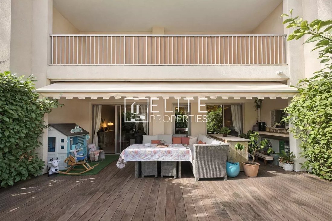 Apartment in Four à Chaux, Le Cannet, France 4 - 18223888