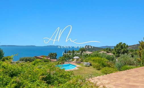 Estate in Rayol-Canadel-sur-Mer, Provence-Alpes-Côte d'Azur, France 1