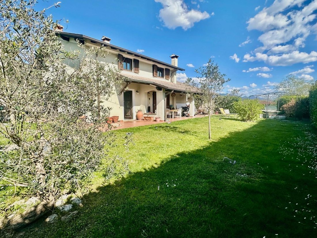 House in Fontia-Fossola-Fossone, Marina di Carrara, Tuscany 1 - 18225684