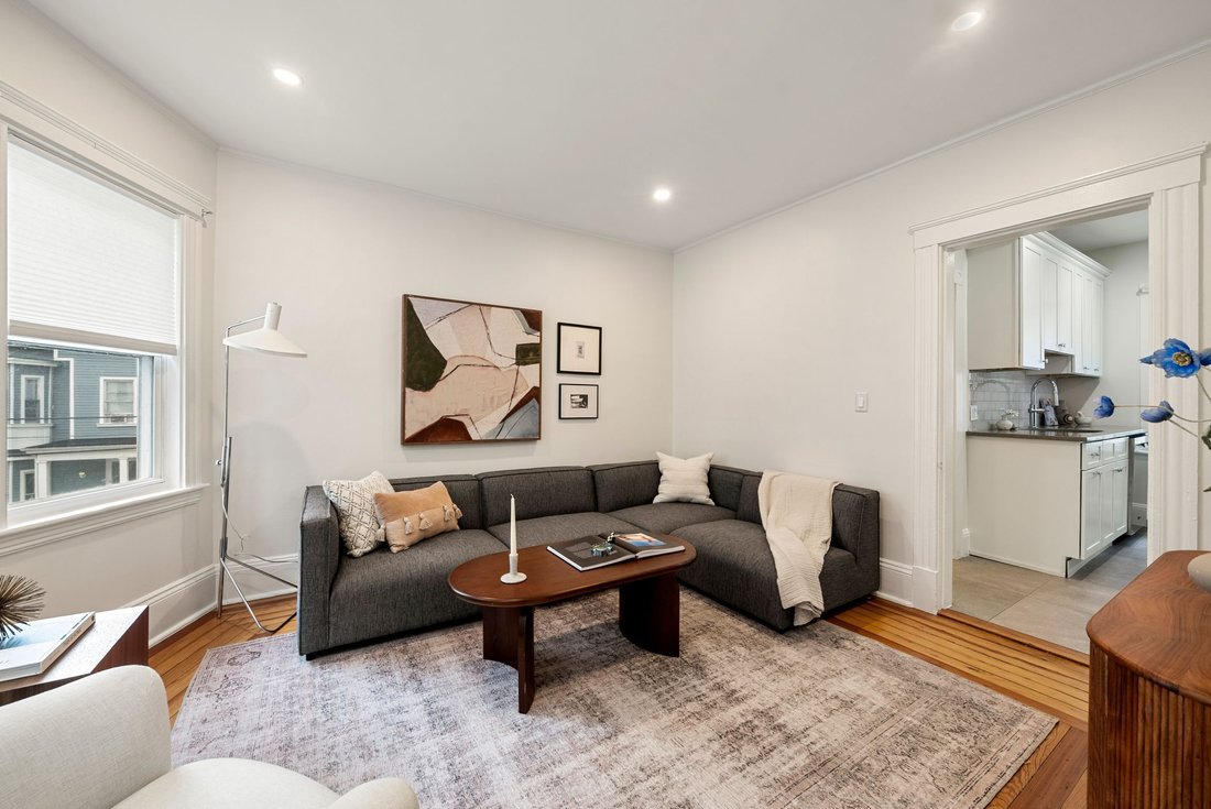 Apartment in Somerville, Massachusetts, United States 3 - 18231247