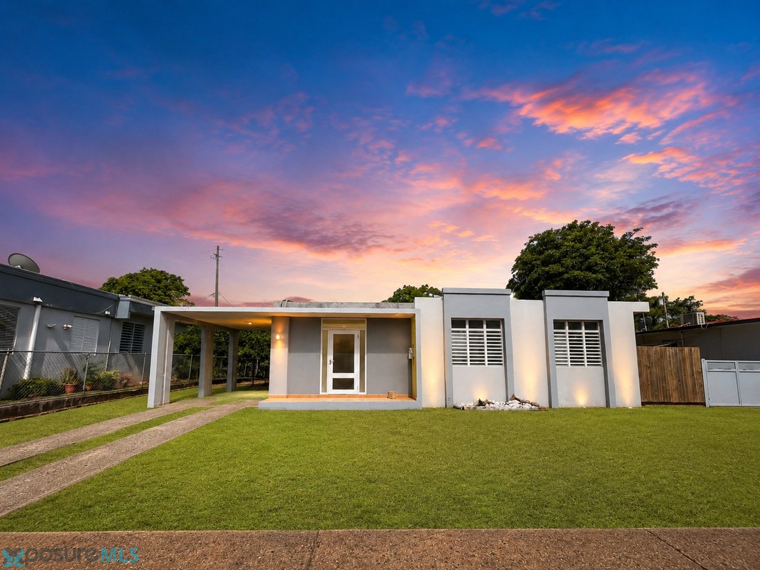House in Maleza Alta, Aguadilla, Puerto Rico 1 - 18232387
