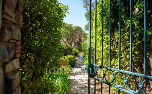 Villa in Grimaud, Provence-Alpes-Côte d'Azur, Frankreich 1