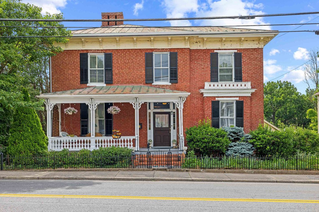 House in Staunton, Virginia, United States 1 - 18233609