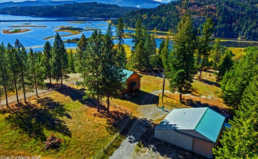 House in Hope, Idaho, United States 1