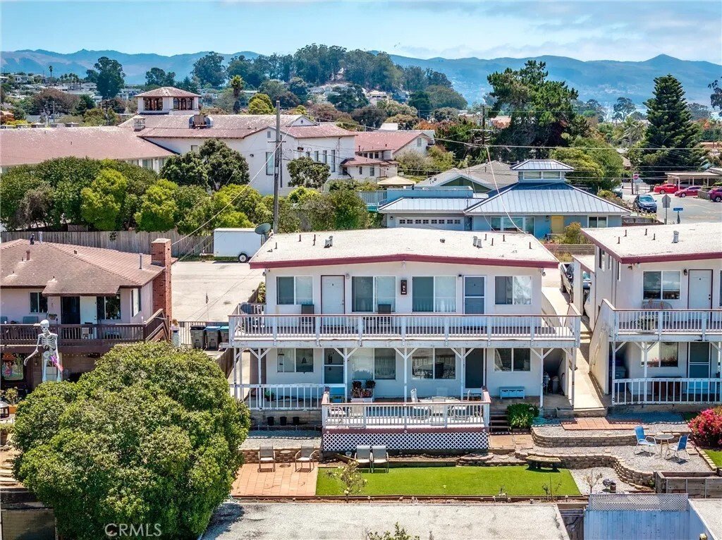 Morro Bay, California, United States 1 - 18229715