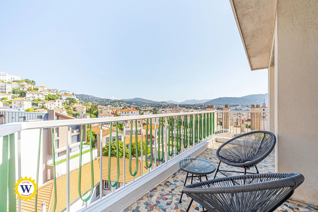 Wohnung in Nizza, Provence-Alpes-Côte d'Azur, Frankreich 1 - 18014341