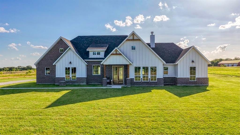 House in Granbury, Texas, United States 2 - 18053871