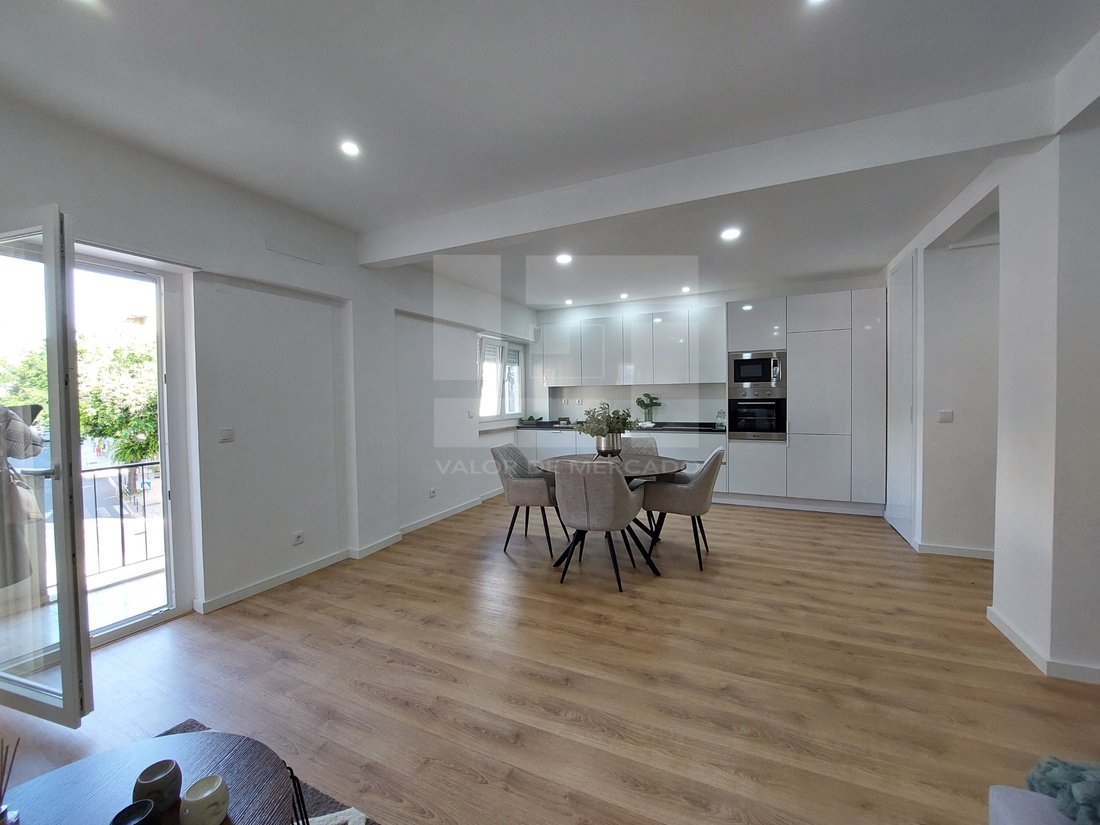 Apartment in Benfica, Lisbon, Portugal 5 - 18230796
