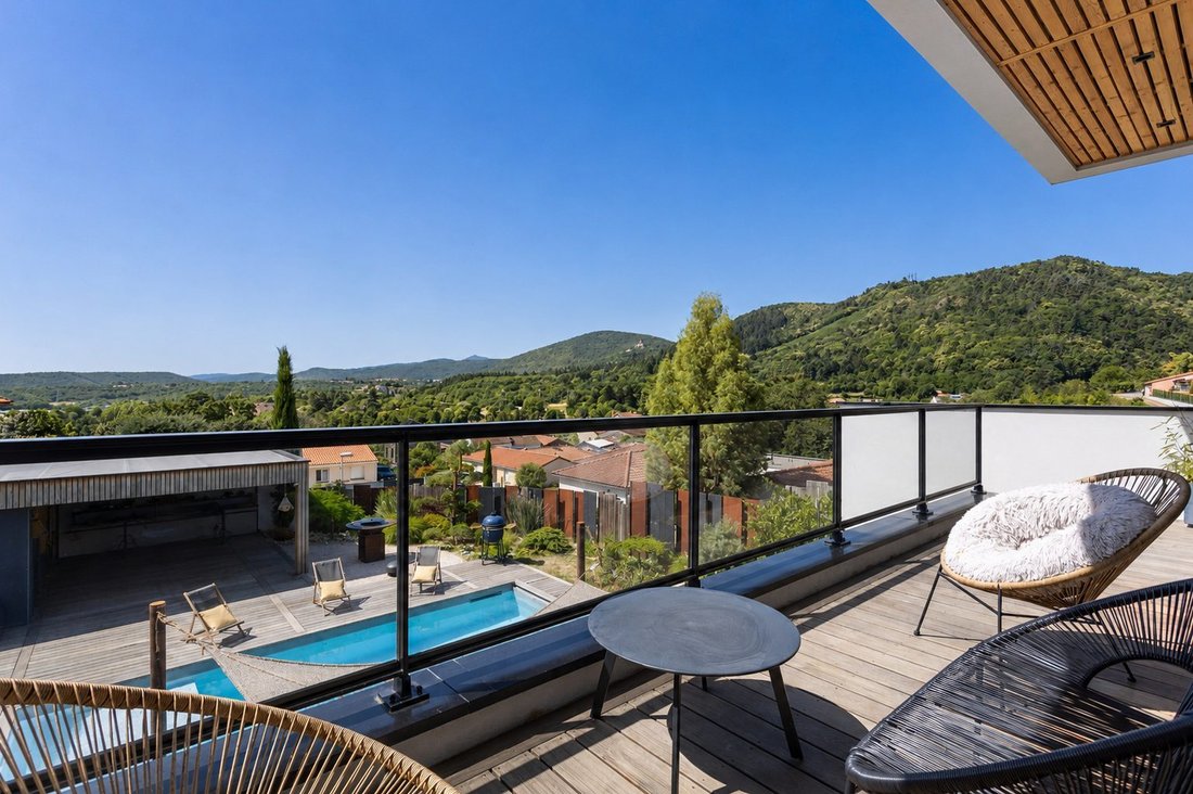 Villa in Enval, Auvergne-Rhône-Alpes, France 2 - 18229198