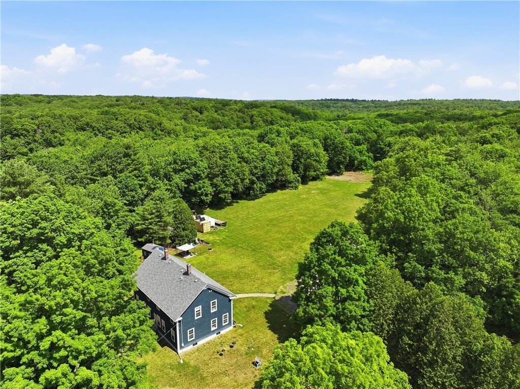 House in Burrillville, Rhode Island, United States 2 - 18226785