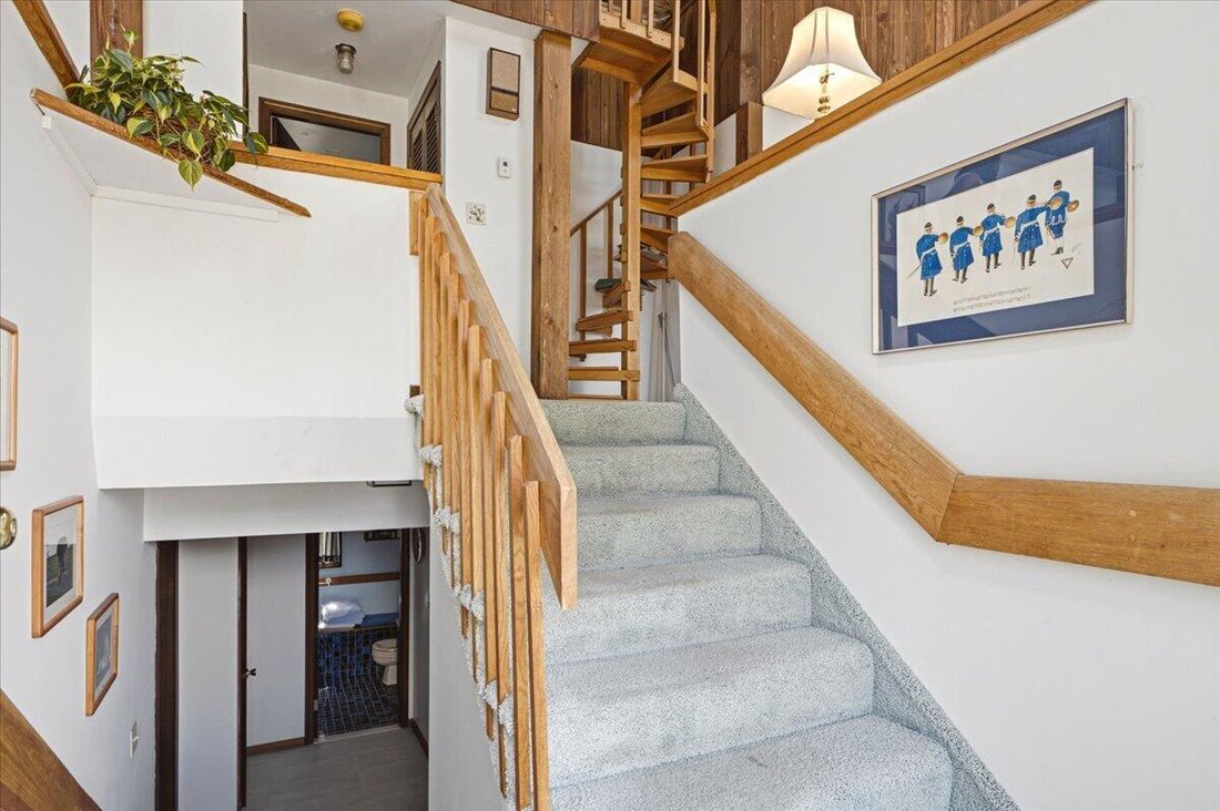 House in Bourne, Massachusetts, United States 5 - 18229444