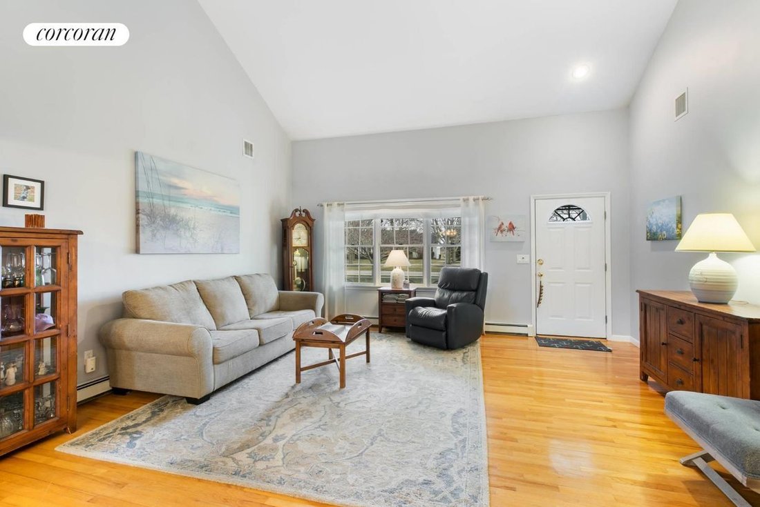 House in Jamesport, New York, United States 5 - 17681240