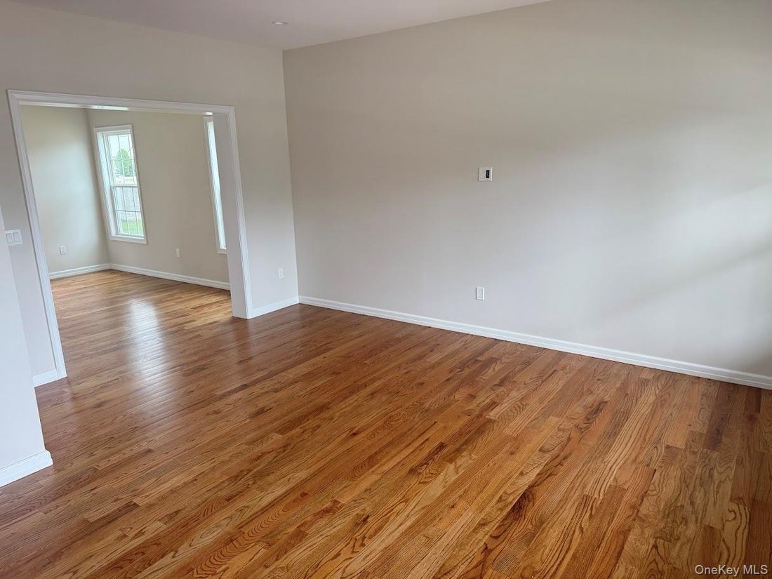 House in East Northport, New York, United States 3 - 18224699