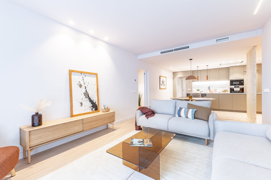Apartment in Sarrià-Sant Gervasi, Barcelona, Spain 3 - 18227147