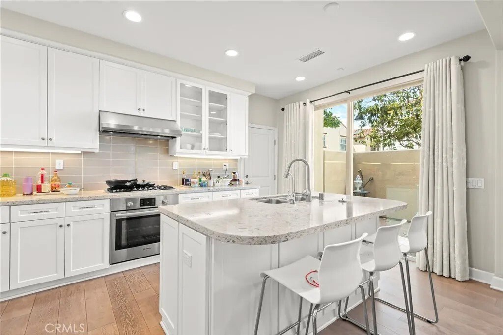 Condo in Irvine, California, United States 4 - 17607295