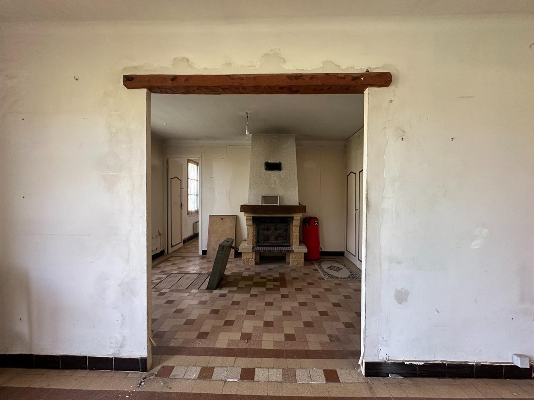 House in Le Revest-les-Eaux, Provence-Alpes-Côte d'Azur, France 5 - 18233355