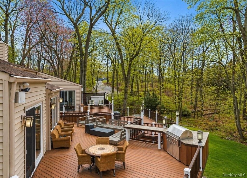 House in Woodbury, New York, United States 3 - 18232642