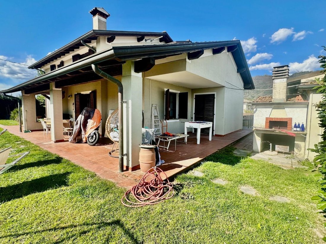 House in Fontia-Fossola-Fossone, Marina di Carrara, Tuscany 4 - 18225684