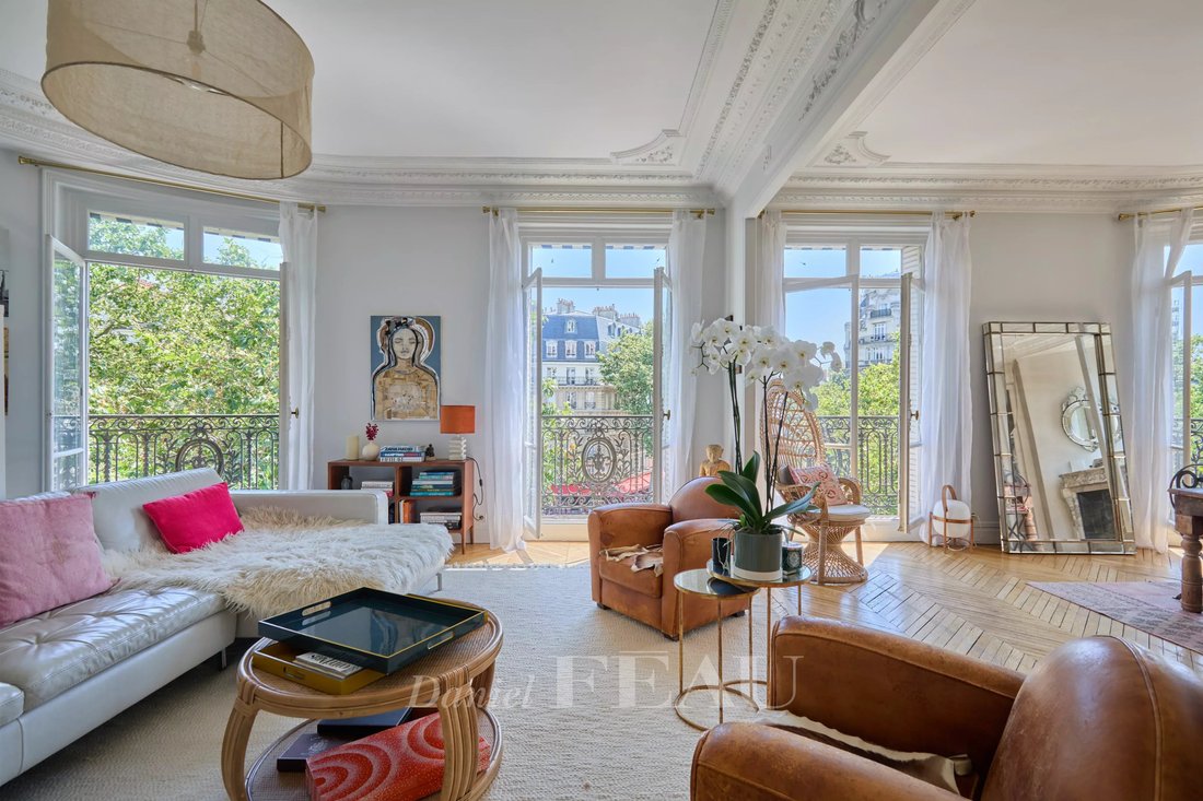 Apartment in Gros Caillou, Paris 7e Arrondissement, Paris 1 - 18182514