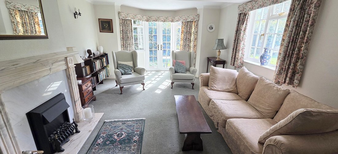 House in Ardingly, England 4 - 18224172