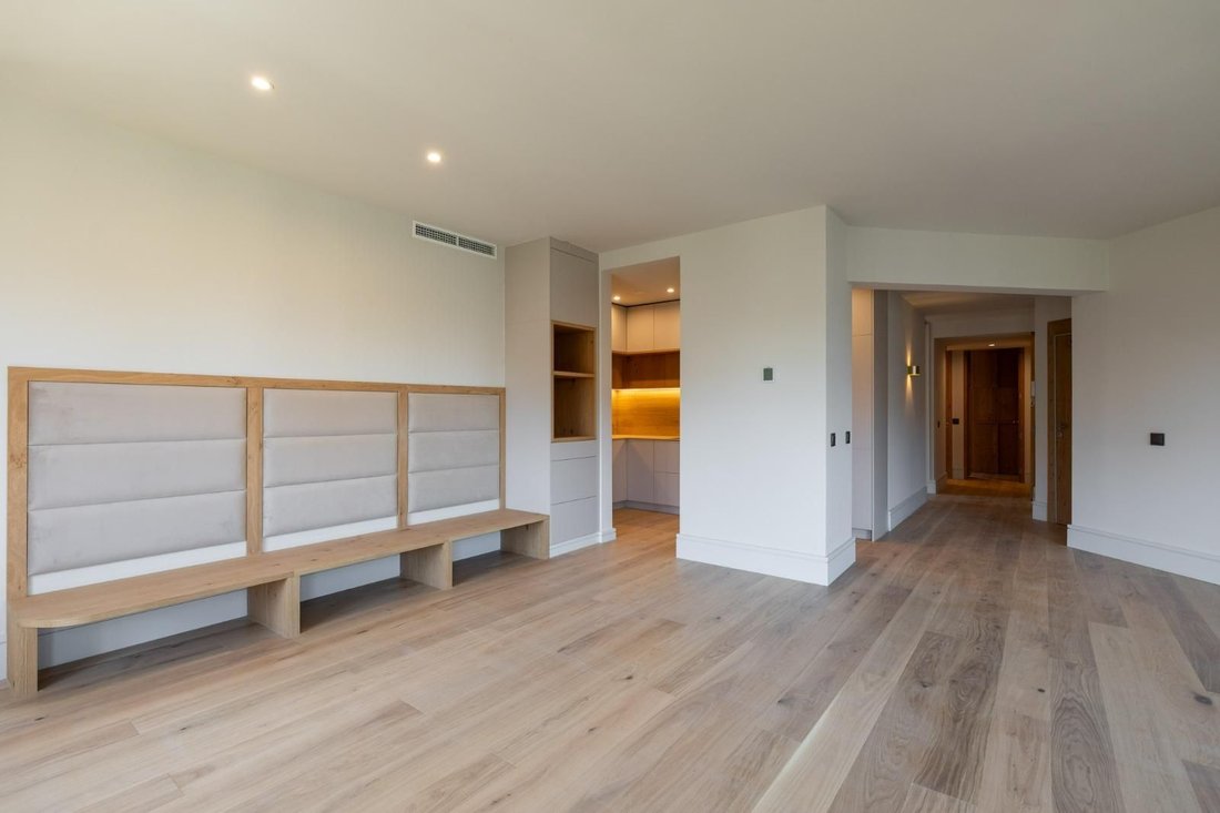 Apartment in Eixample, Barcelona, Spain 3 - 18227145