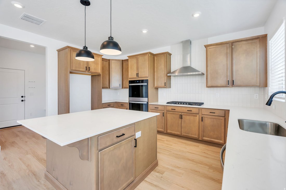 House in Saratoga Springs, Utah, United States 3 - 18233658