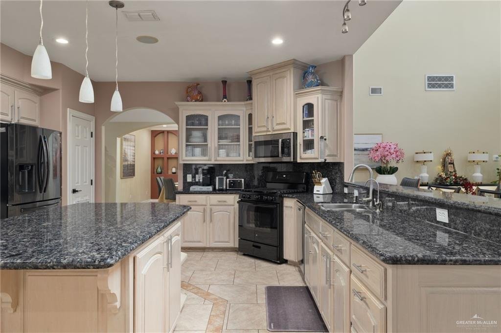 House in McAllen, Texas, United States 5 - 18233655