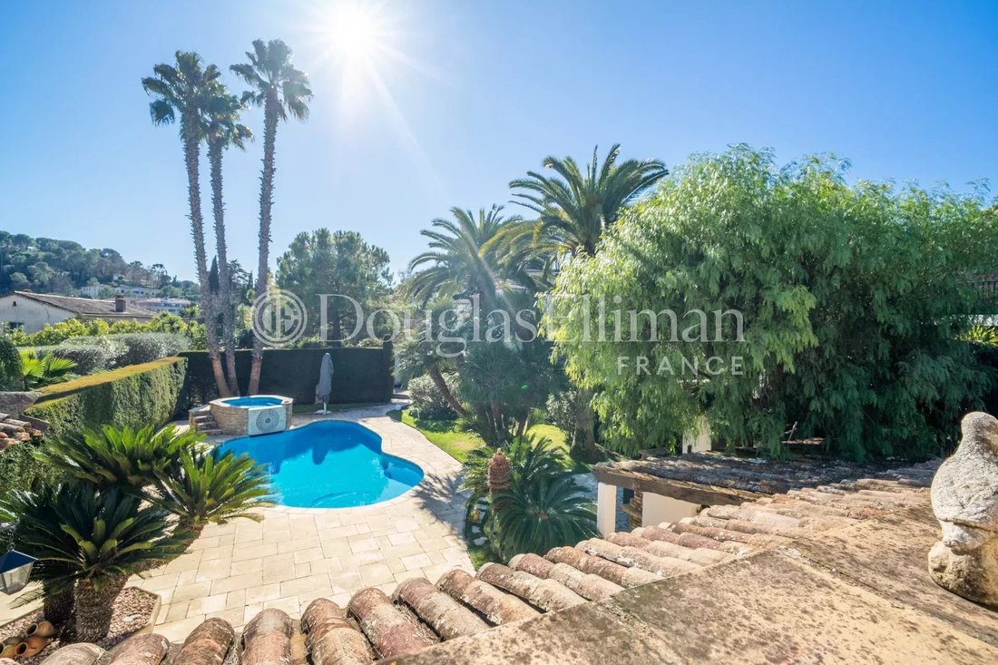 Villa in Mougins, Provence-Alpes-Côte d'Azur, France 2 - 15121687