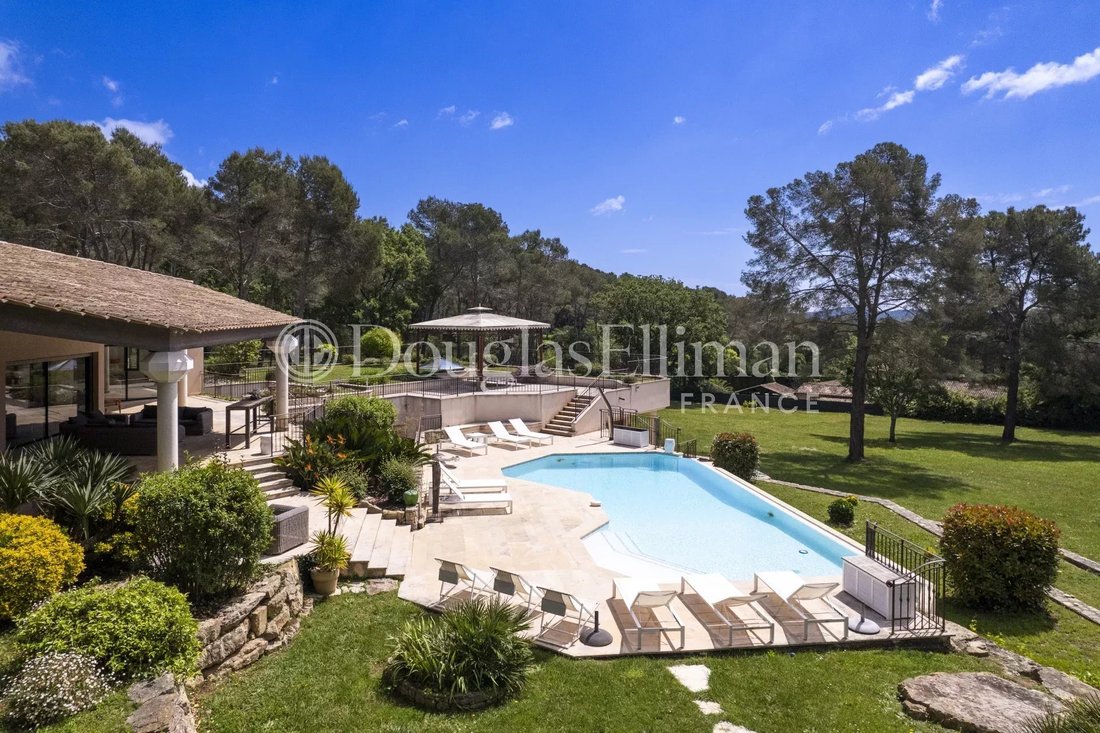 Villa in Mougins, Provence-Alpes-Côte d'Azur, France 3 - 17797383