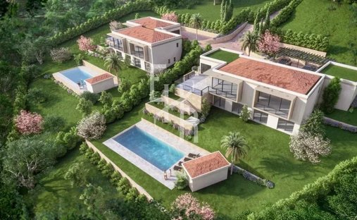 Land in Mougins, Provence-Alpes-Côte d'Azur, France 1