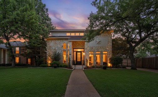 House in Arlington, Texas, United States 1