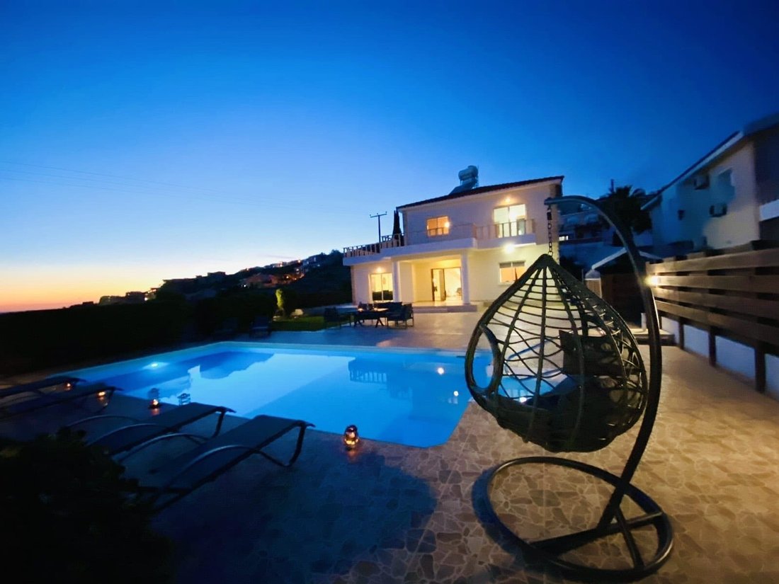Villa in Chloraka, Paphos, Cyprus 2 - 18230753