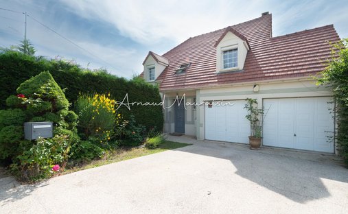 House in Saint-Witz, Ile-de-France, France 1